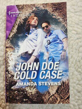 Harlequin Intrigue John Doe Cold Case Amanda Stevens Paperback 2022 Suspense